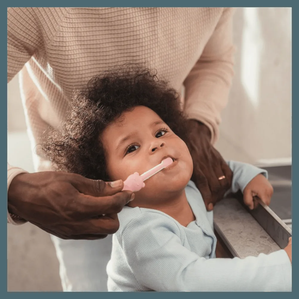 Escova Dental Infantil MAM Baby's Brush +6 meses Rosa 1 Unidade
