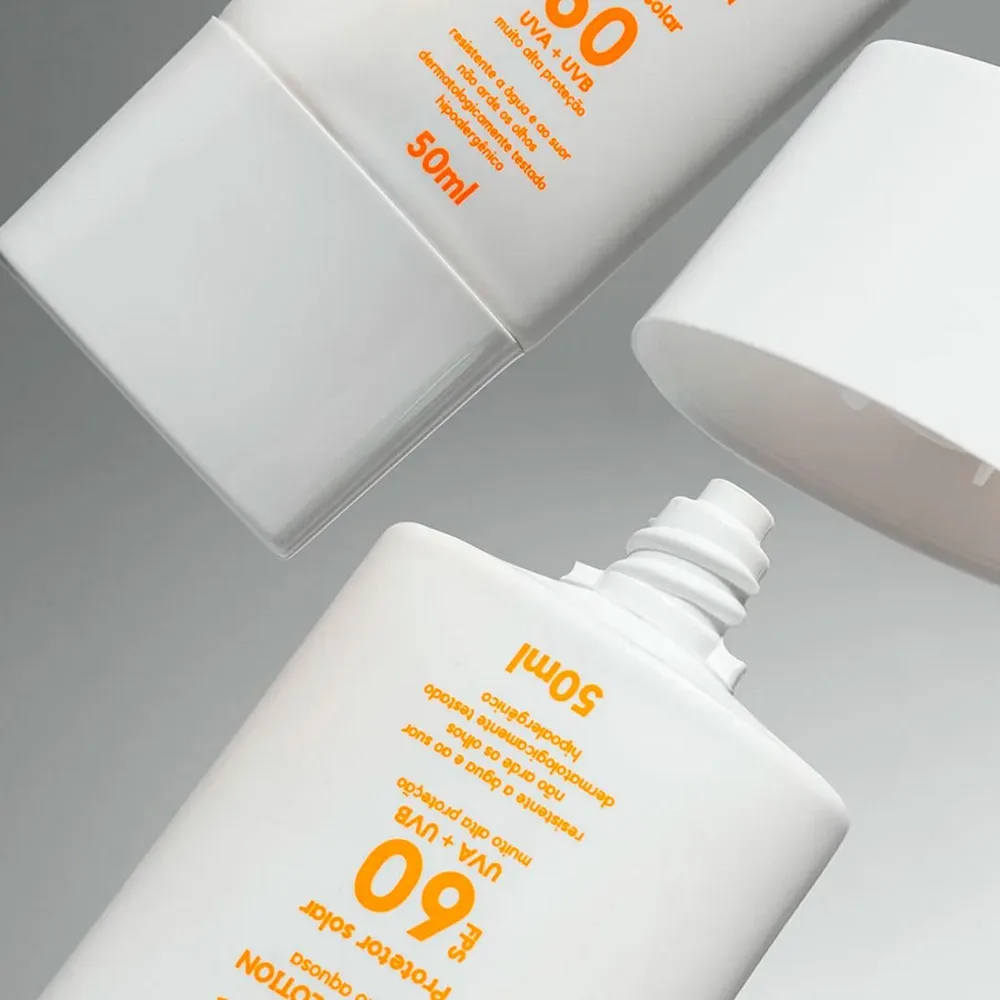 Protetor Solar Creamy Watery Lotion FPS60 Toque Seco Resistente à Água 50ml